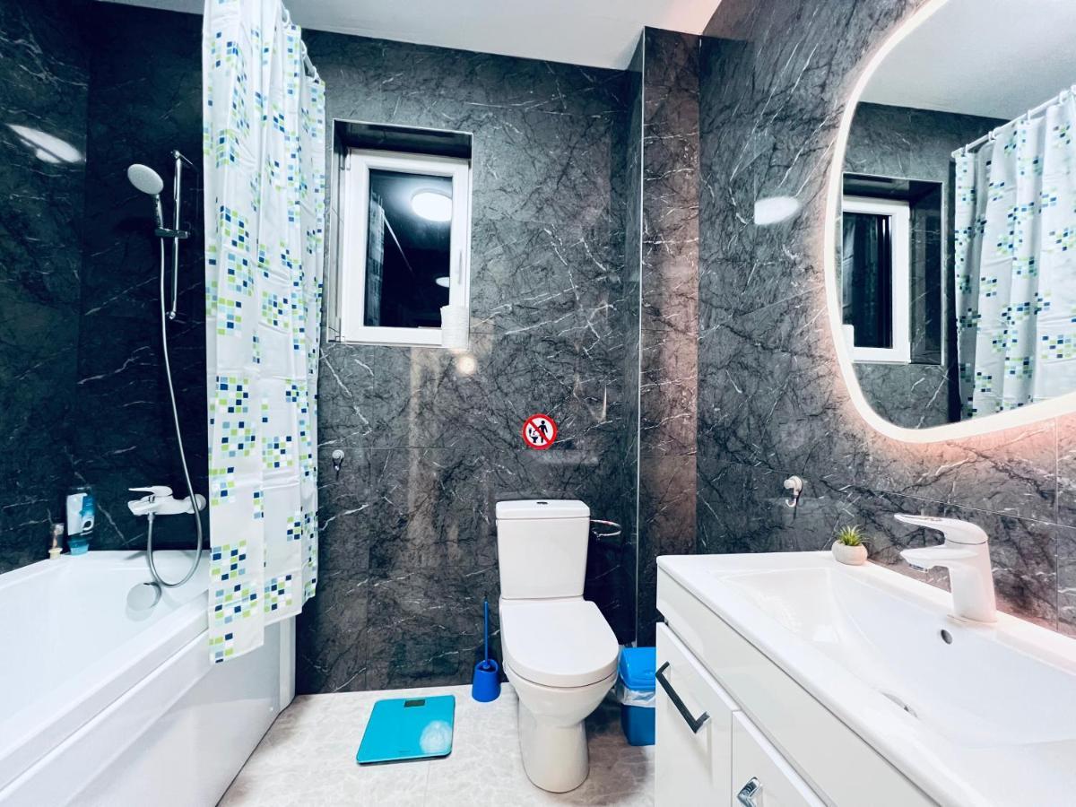 Апартаменти Altheda Living Blue Luxury 29E-4 Sfintu Ilie Екстер'єр фото
